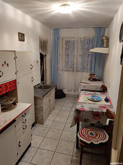 Apartament cu 3 camere decomandat în Pâncota