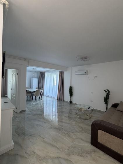 Apartament cu 2 camere decomandat în Năvodari Tabără