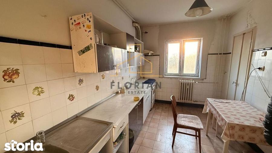 Apartament de vanzare, 3 camere, 68 mp, balcon ?i boxa Zona Olimpia - 1