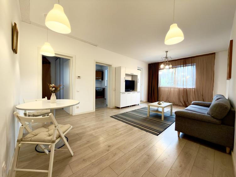 Apartament cu 2 camere semidecomandat, mobilat în Pipera