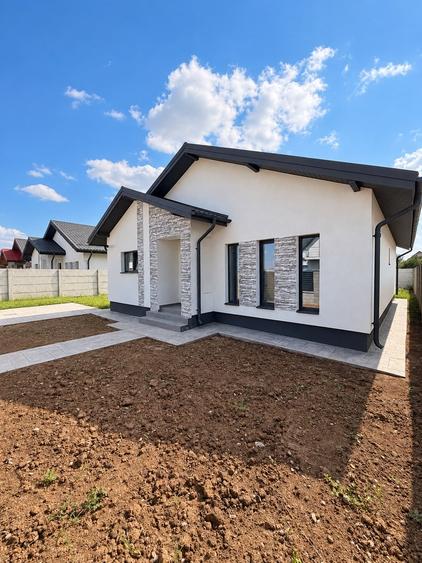 Casă individuală cu 3 camere cu Teren 450 Mp în Berceni