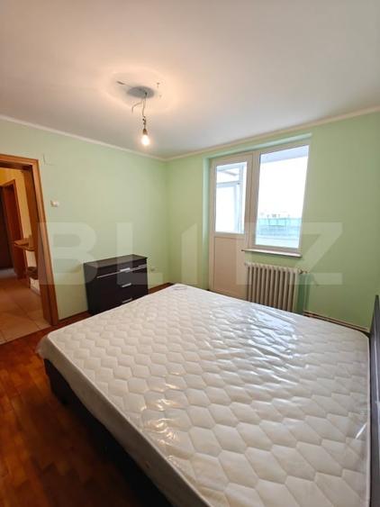 Apartament cu 3 camere decomandat, mobilat în Central