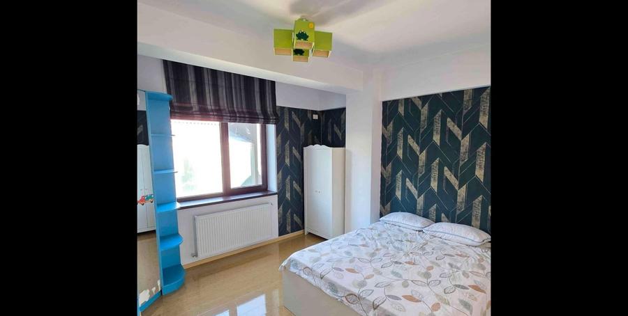 Apartament cu 3 camere decomandat, mobilat în Băneasa
