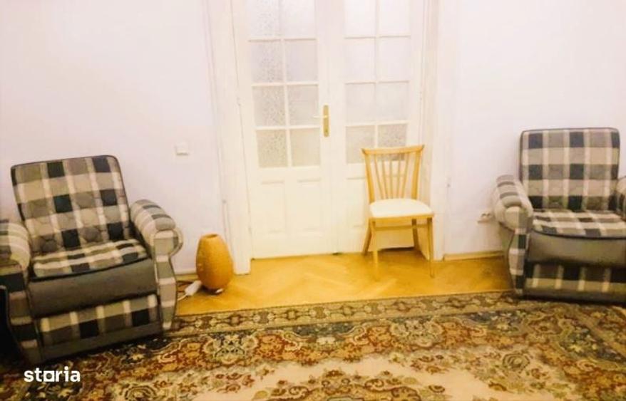 Apartament cu 3 camere în Aviatorilor