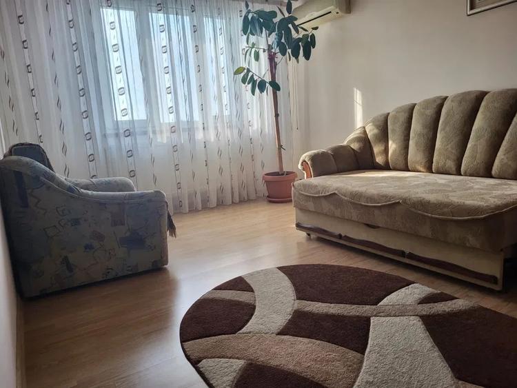 Apartament cu 2 camere decomandat, mobilat în Vitan
