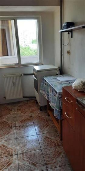 Garsonieră decomandată în Berceni