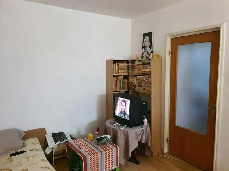 Apartament cu 2 camere semidecomandat, mobilat în Drumul Taberei