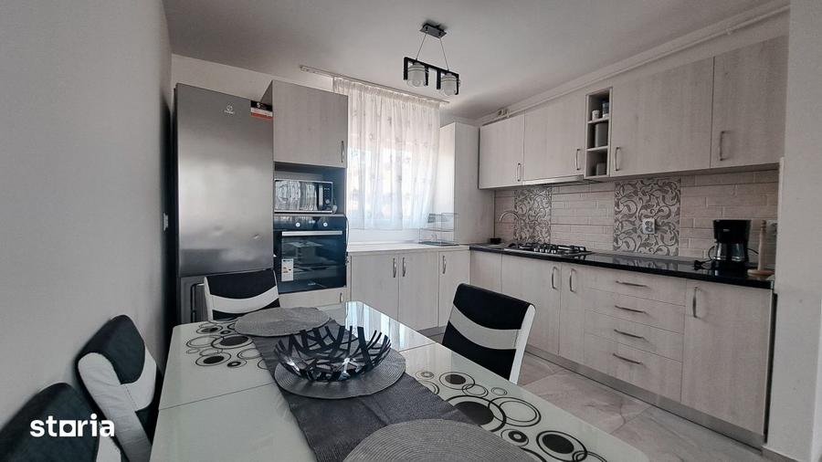 Apartament cu 3 camere, mobilat în Florești