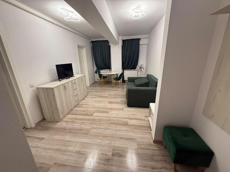 Garsonieră decomandată în Drumul Sării