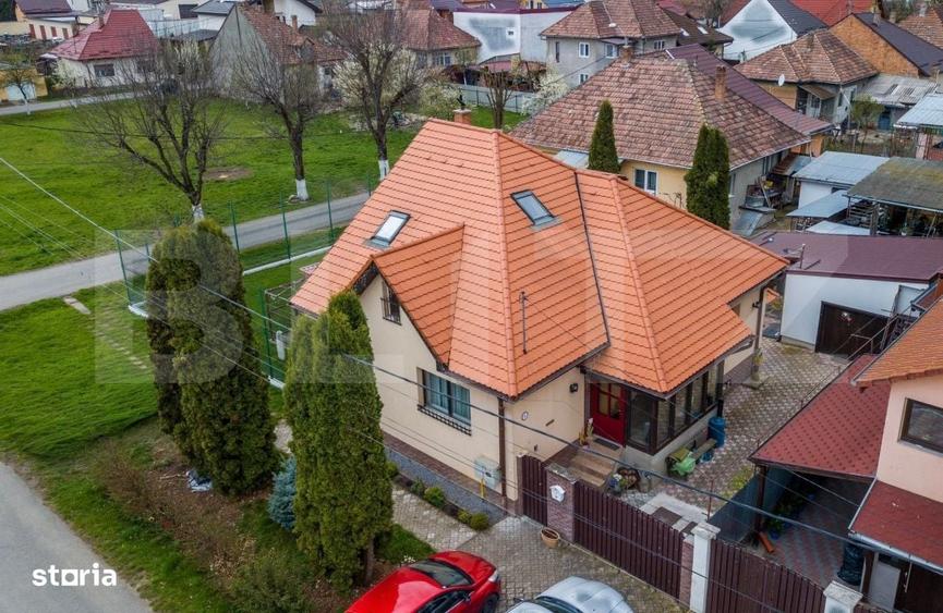Casă cu 4 camere în Remetea