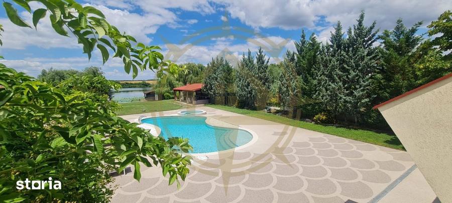 Dom00444 - vila luxurianta la lac cu ponton si casa de barca snagov - 18