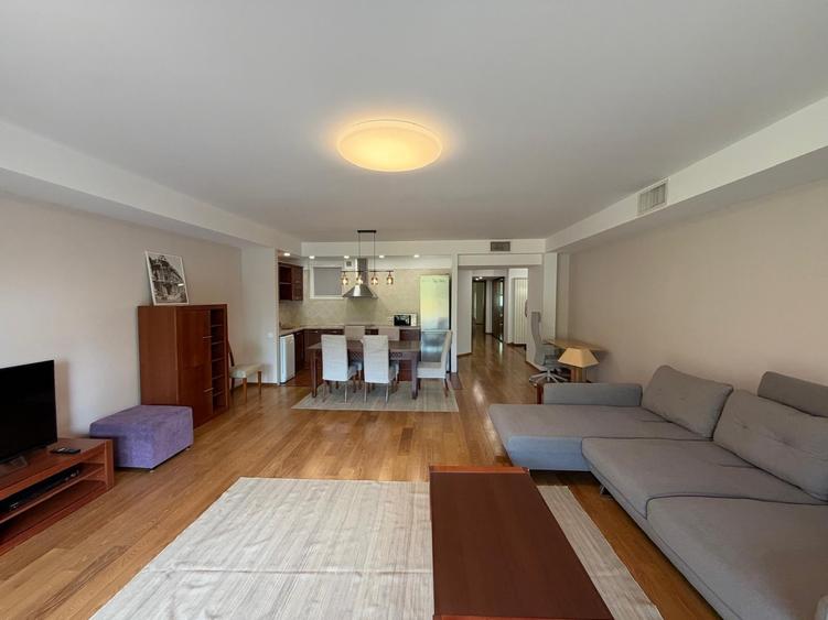 Apartament cu 3 camere decomandat, mobilat în Herăstrău