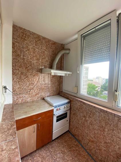 Garsonieră decomandată în Rogerius