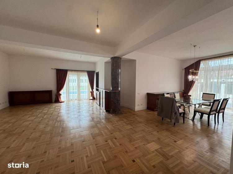 Casa cu 9 camere, piscina si garaj in suburbie - 8