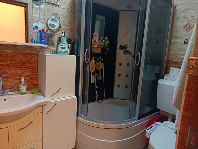 Apartament cu 2 camere decomandat, mobilat în Drumul Găzarului