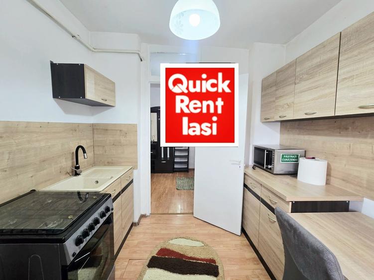 Apartament cu 3 camere decomandat în Podul de Fier