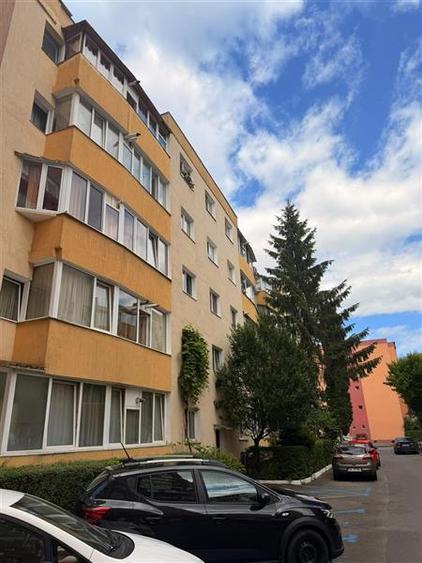 Oferta! Apartament 3 camere, decomandat, etaj 3/4, str Sitarului, Brasov - 16