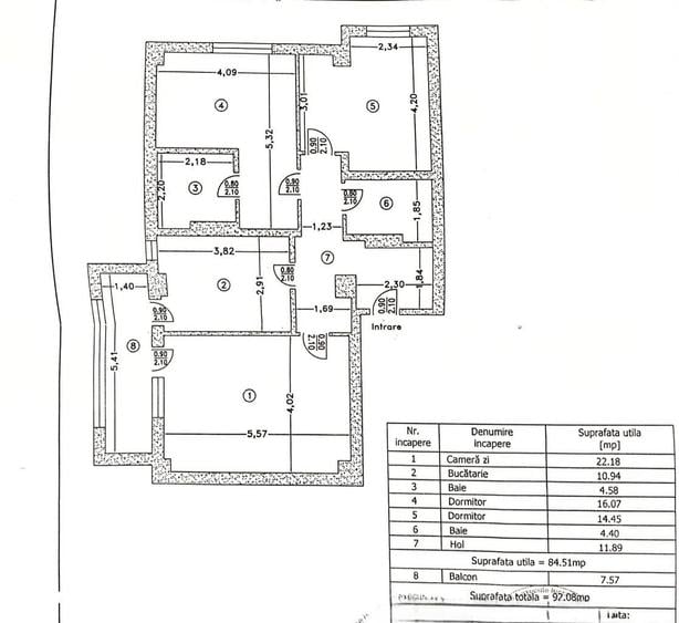 Apartament cu 3 camere decomandat în Central
