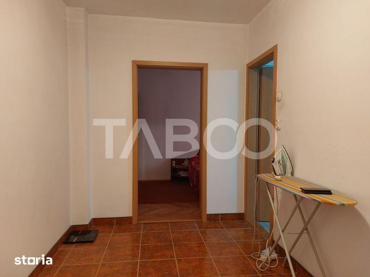 Apartament cu 2 camere decomandat în Mihai Viteazul