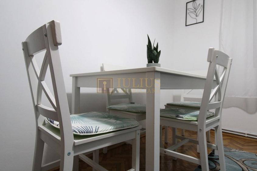 Apartament cu 3 camere decomandat în Soarelui