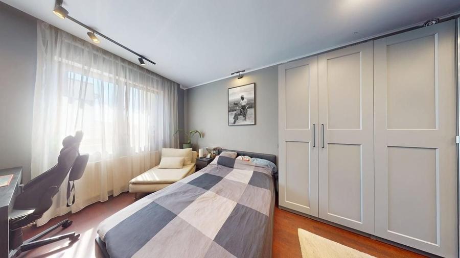 Apartament cu 3 camere decomandat, mobilat în Șelimbăr