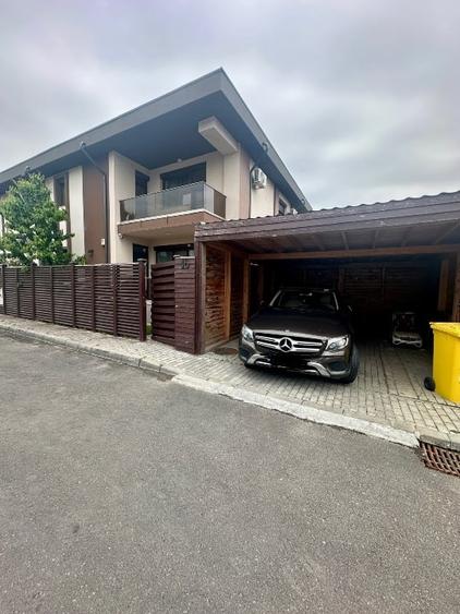 Duplex cu 3 camere cu Canalizare în Central