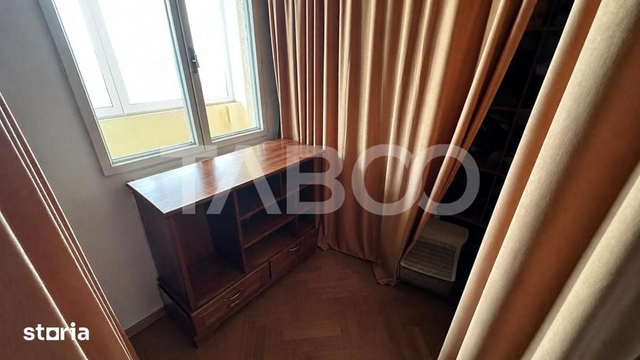 Apartament 4 camere etaj intermediar cu pivnita zona Strand Sibiu - 2