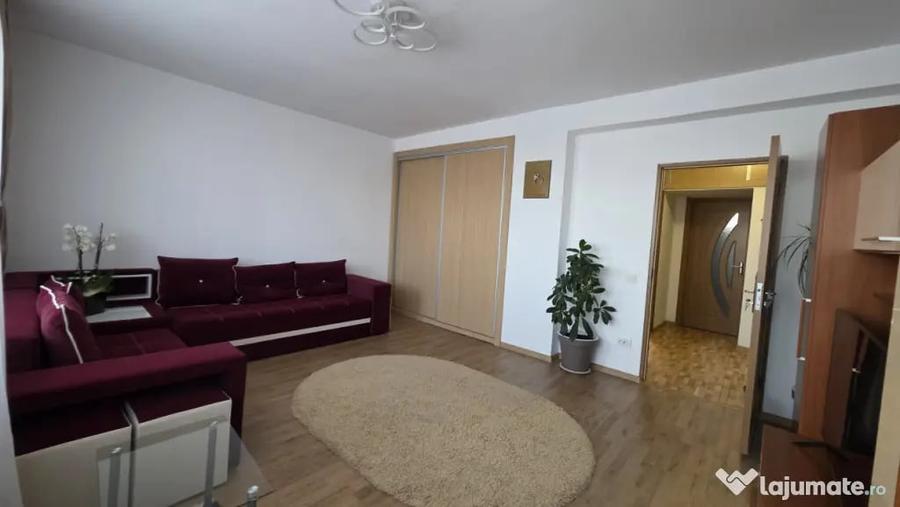 Apartament cu 3 camere decomandat în Ultracentral