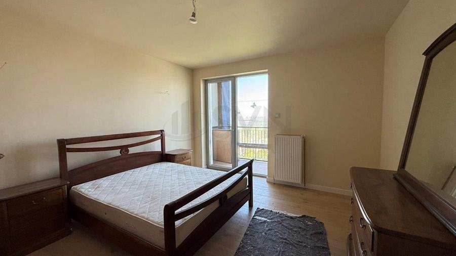 Apartament cu 3 camere decomandat, mobilat în Tineretului