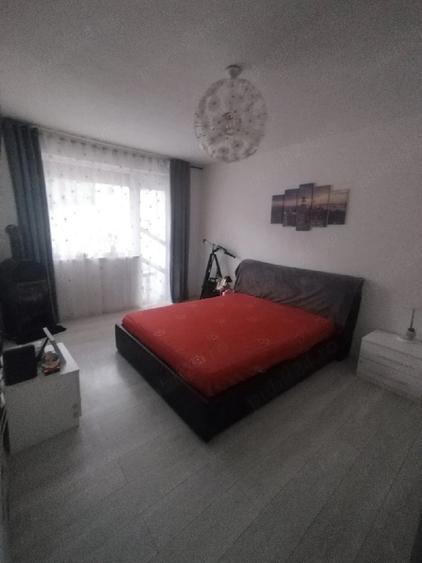 Apartament cu 3 camere decomandat în Tărnicioara