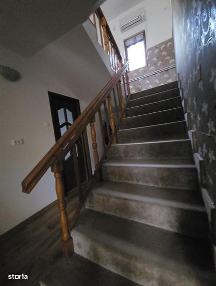 Casă cu 4 camere în Șendreni
