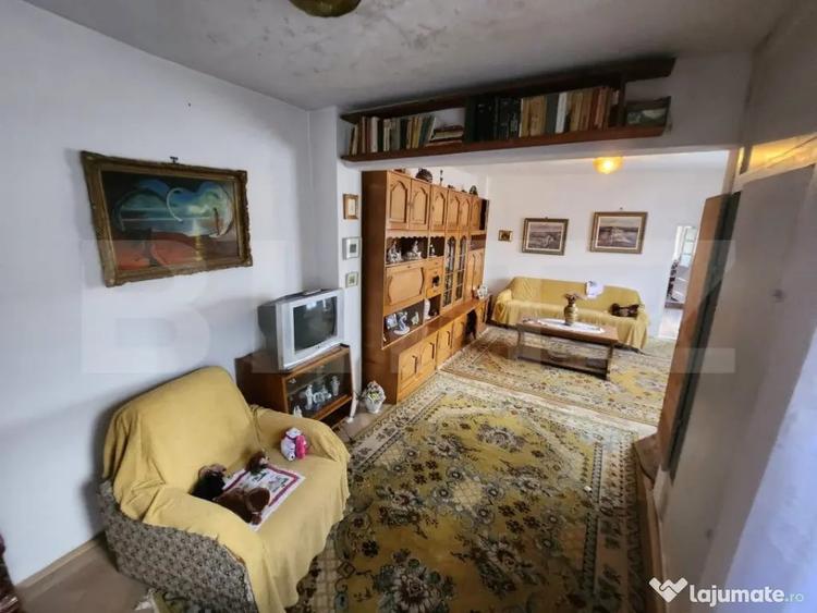 Casa individuala, 6 camere, 99 mp, semifinisata ,zona Est - 12