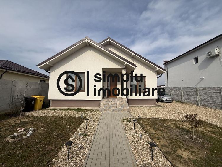 Casă individuală cu 3 camere cu Teren 467 Mp în Exterior Est