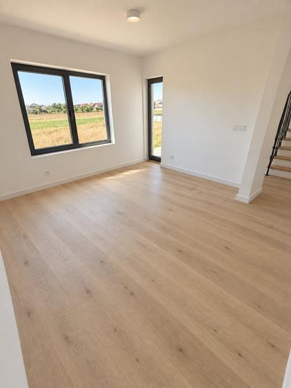Casă individuală cu 4 camere cu Teren 459 Mp în Berceni