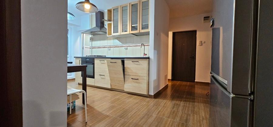 Apartament cu 3 camere decomandat, mobilat în Lujerului