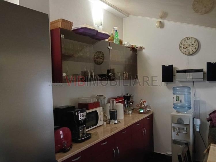 Duplex cu 5 camere cu Teren 327 Mp în Cetății