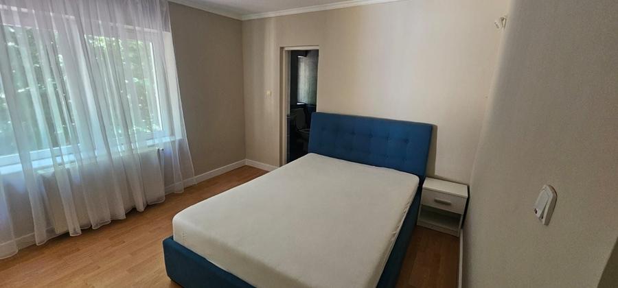 vand casa deosebita sau schimb cu apartament plus difefenta - 2