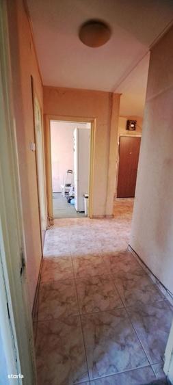 4 camere decomandat 2/4 metrou 1 Decembrie - 3