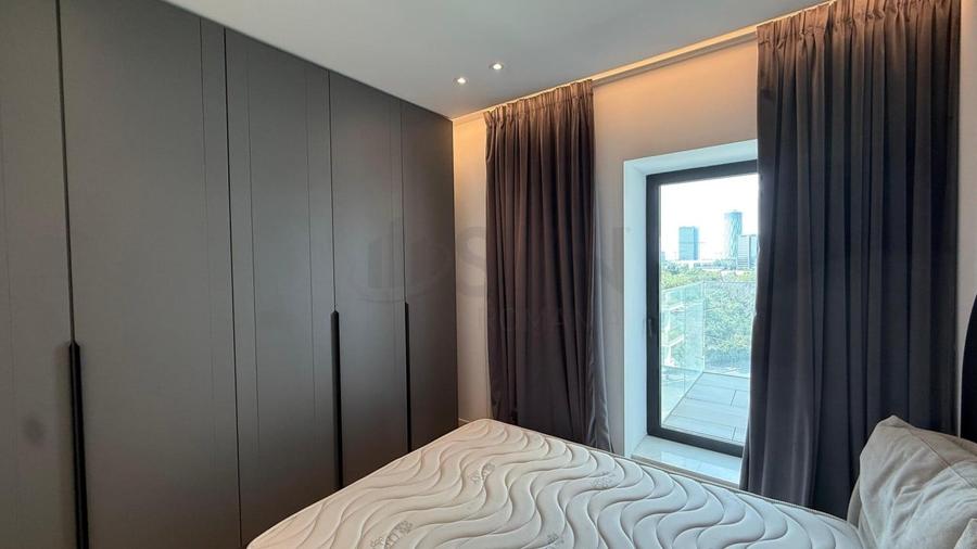 Apartament cu 3 camere semidecomandat, mobilat în Floreasca
