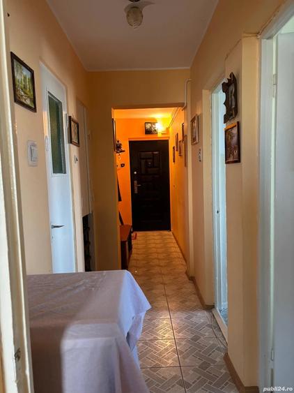 Apartament cu 2 camere semidecomandat în Micro 19