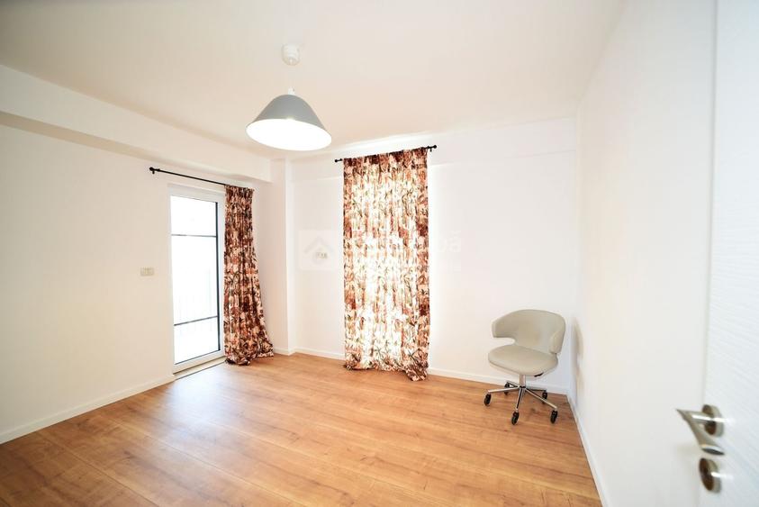 Duplex cu 3 camere cu Canalizare în Păcurari