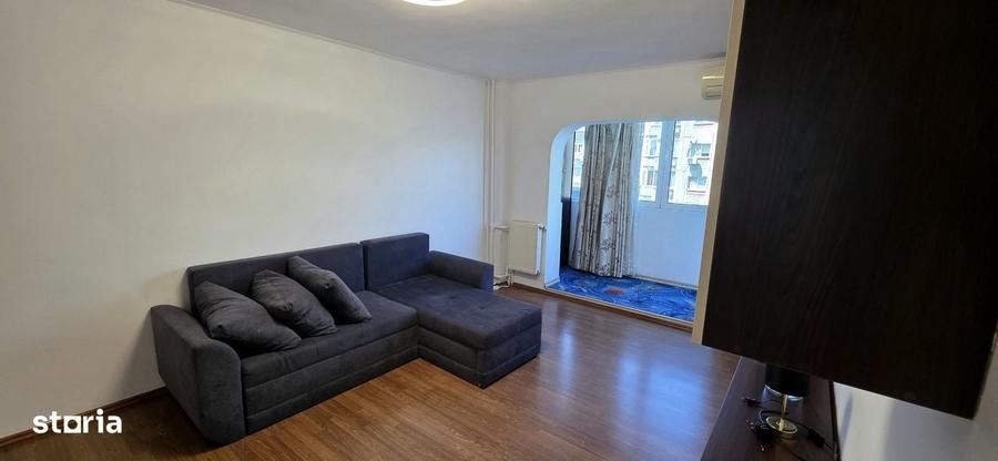 Apartament cu 3 camere decomandat în Crângași