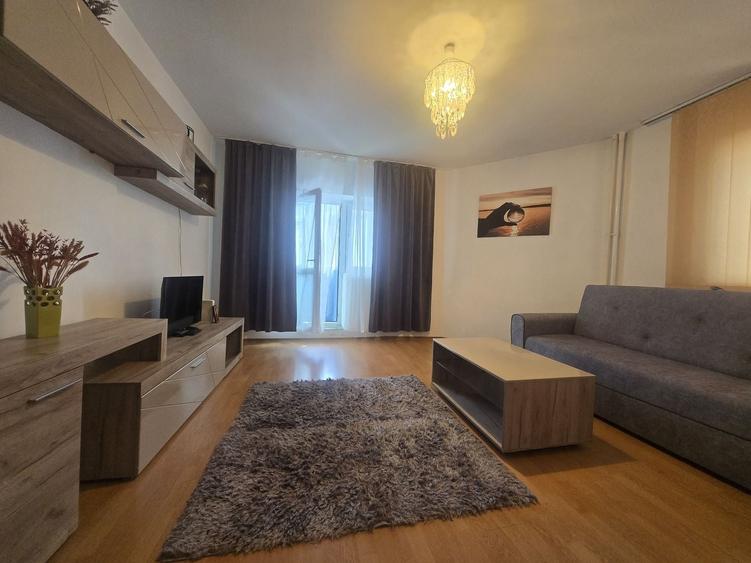 Apartament cu 2 camere decomandat, mobilat în Tomis Nord