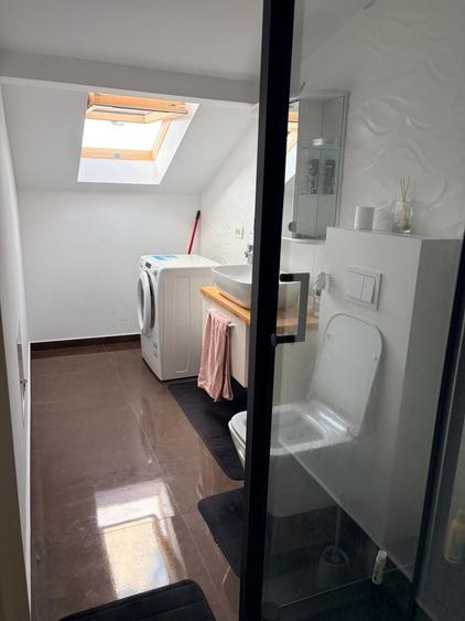 Apartament cu 3 camere decomandat, mobilat în Valea Lupului