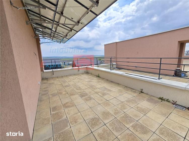 Apartament cu 2 camere decomandat în Ciric
