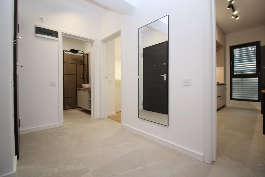 Apartament cu 2 camere decomandat în Drumul Taberei
