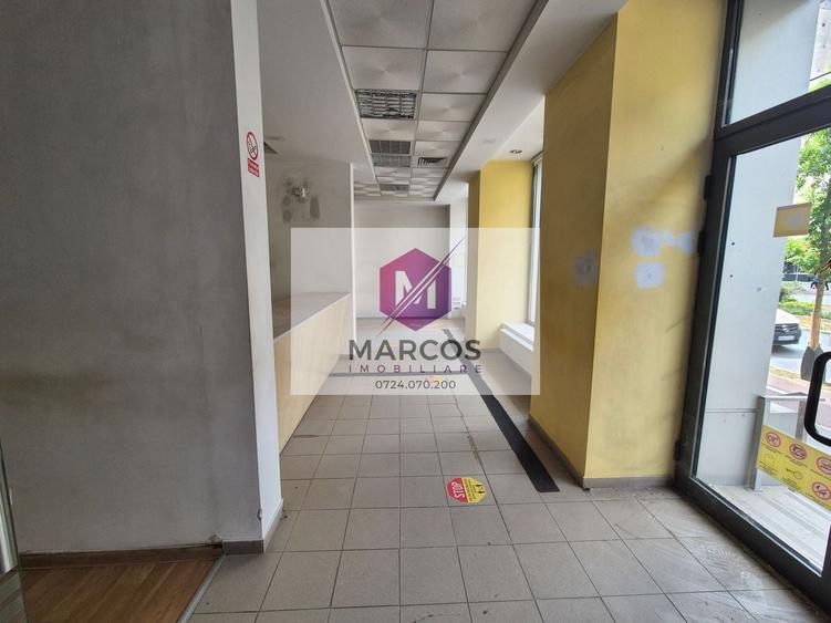Spațiu comercial, de 150 mp, în Micro IV