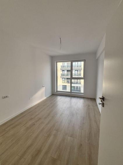 Apartament cu 2 camere decomandat în Exterior Vest