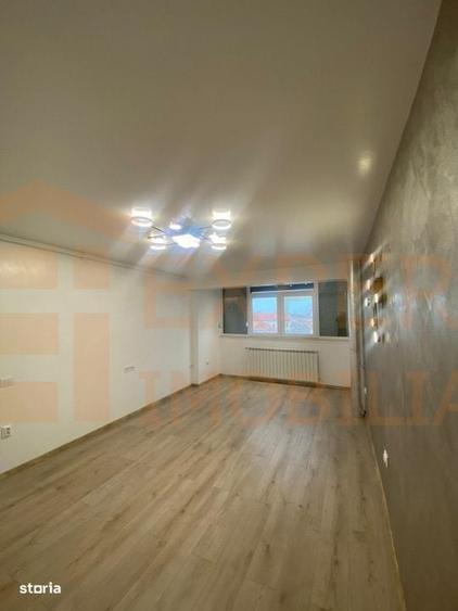 Apartament cu 2 camere decomandat în Casa de Cultură