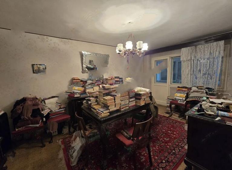 Apartament cu 3 camere semidecomandat în Iancului